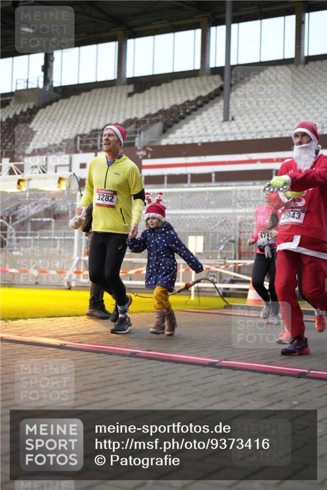 07.12.2025 - St. Pauli X-Mass-Run No. 15 Patografie http://msf.ph/oto/9373416 07.12.2025 12:03:11 Ziel 267, 2610, 2747, 2822, 2834, 2843, 3122, 3125, 3130, 3134, 3281, 3282, 3937, 3941, 3943, 4024, 4243, 4244, 4732, 4741, 4747, 4750, 4751 meine-sportfotos.de