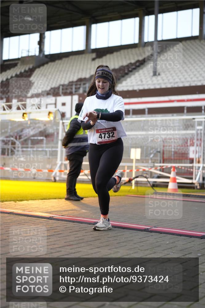 07.12.2025 - St. Pauli X-Mass-Run No. 15 Patografie http://msf.ph/oto/9373424 07.12.2025 12:03:16 Ziel 267, 2610, 2747, 2822, 2834, 2843, 3122, 3125, 3130, 3134, 3281, 3282, 3937, 3941, 3943, 4024, 4732, 4741, 4747, 4750, 4751, 5007 meine-sportfotos.de