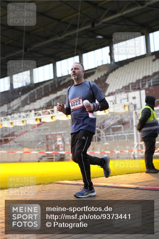 07.12.2025 - St. Pauli X-Mass-Run No. 15 Patografie http://msf.ph/oto/9373441 07.12.2025 12:03:25 Ziel 3282, 3807, 3937, 3941, 3943, 4006, 4022, 4224, 4241, 4247, 4726, 4731, 4732, 4741, 4746, 5007 meine-sportfotos.de
