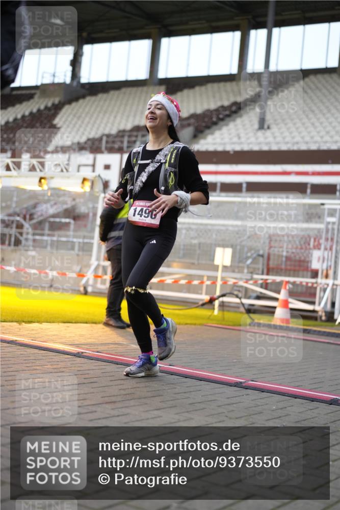 07.12.2025 - St. Pauli X-Mass-Run No. 15 Patografie http://msf.ph/oto/9373550 07.12.2025 12:04:14 Ziel 778, 795, 923, 1228, 1231, 1490, 1504, 2091, 2398, 2410, 3121, 3705, 3983, 3985, 4008, 4302, 4305, 4311, 4374, 4375, 4386, 4728 meine-sportfotos.de