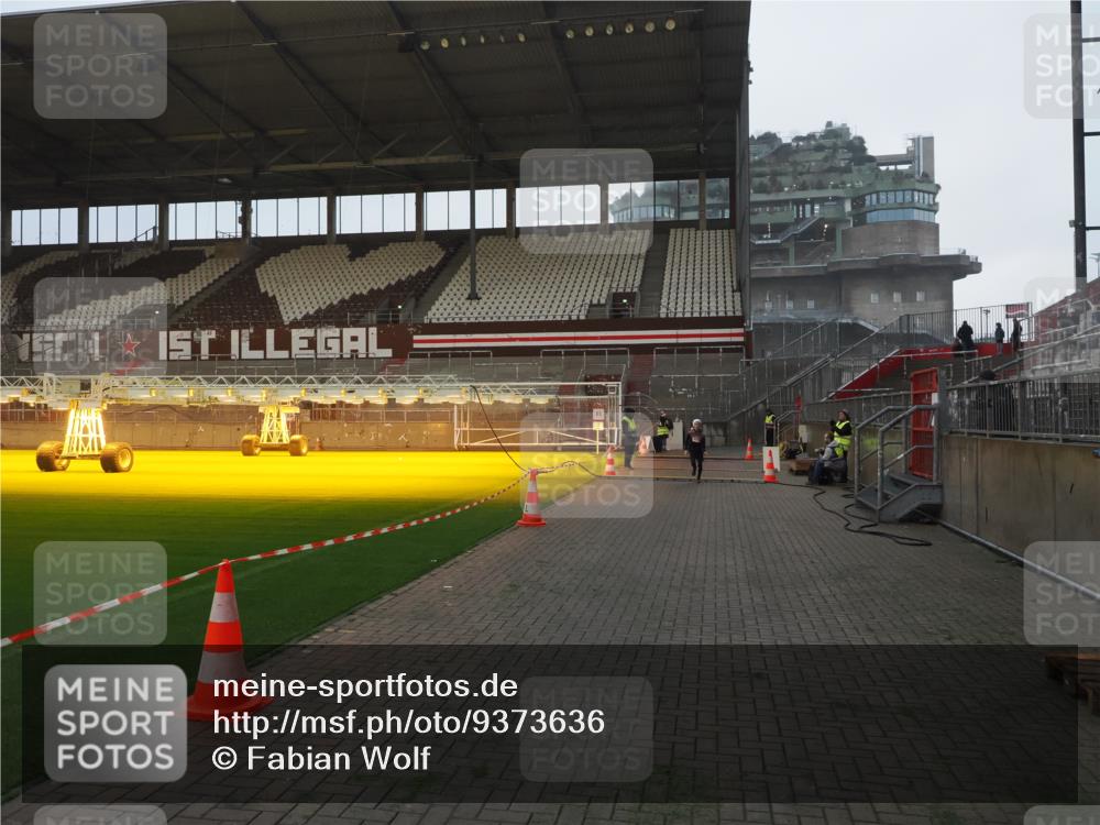 07.12.2025 - St. Pauli X-Mass-Run No. 15 Fabian Wolf http://msf.ph/oto/9373636 07.12.2025 09:56:27 Ziel 1483, 3255 meine-sportfotos.de