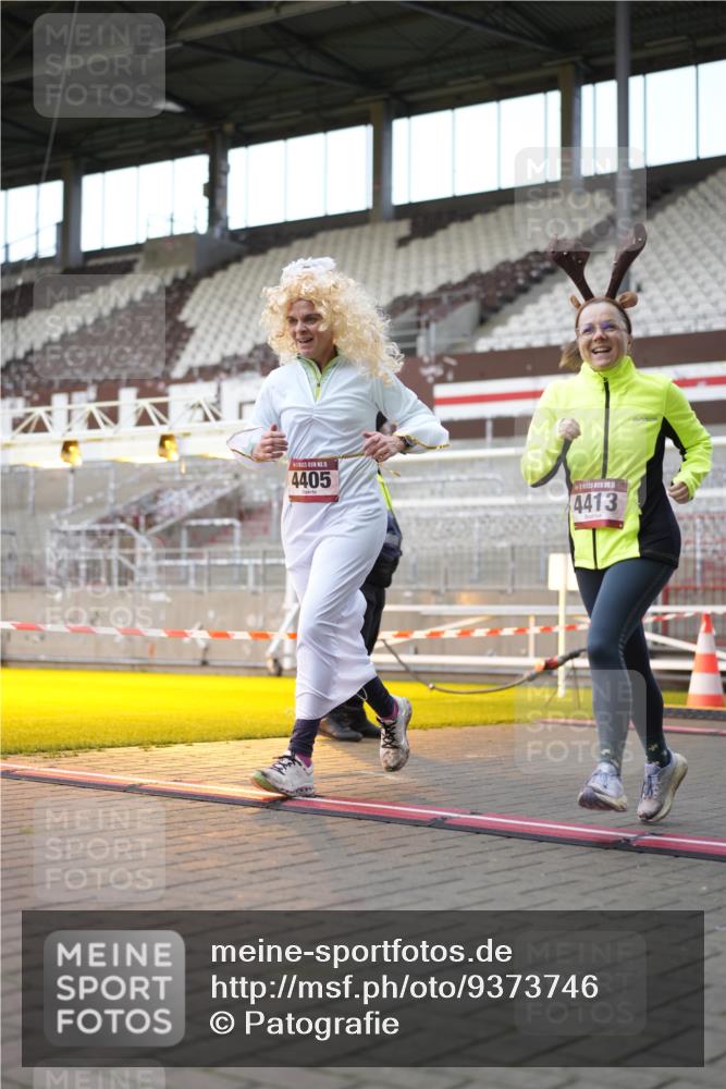 07.12.2025 - St. Pauli X-Mass-Run No. 15 Patografie http://msf.ph/oto/9373746 07.12.2025 12:05:58 Ziel 5, 6, 760, 768, 1038, 3106, 3107, 3137, 4019, 4020, 4176, 4307, 4326, 4327, 4357, 4405, 4413 meine-sportfotos.de