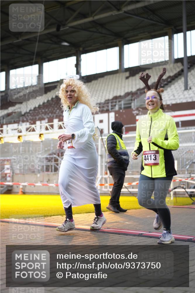 07.12.2025 - St. Pauli X-Mass-Run No. 15 Patografie http://msf.ph/oto/9373750 07.12.2025 12:05:59 Ziel 5, 6, 760, 768, 1038, 3106, 3107, 3137, 4019, 4020, 4176, 4307, 4326, 4327, 4357, 4405, 4413 meine-sportfotos.de