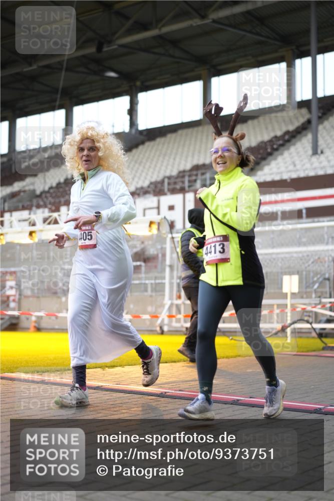 07.12.2025 - St. Pauli X-Mass-Run No. 15 Patografie http://msf.ph/oto/9373751 07.12.2025 12:05:59 Ziel 5, 6, 760, 768, 1038, 3106, 3107, 3137, 4019, 4020, 4176, 4307, 4326, 4327, 4357, 4405, 4413 meine-sportfotos.de