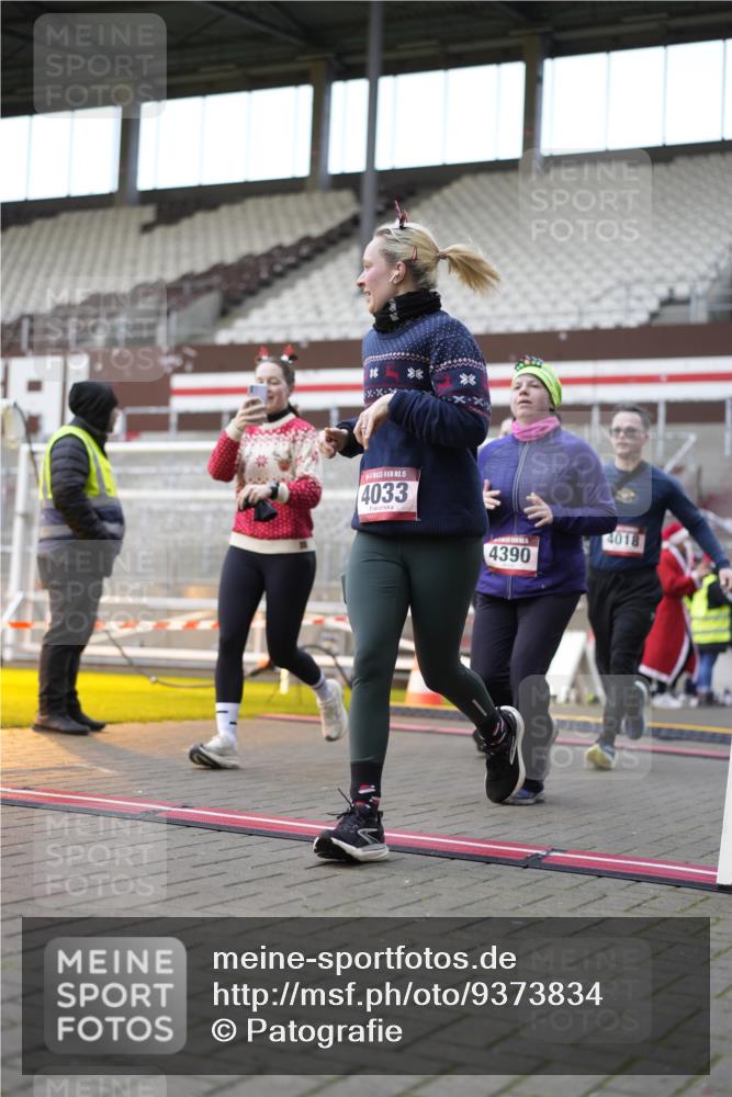 07.12.2025 - St. Pauli X-Mass-Run No. 15 Patografie http://msf.ph/oto/9373834 07.12.2025 12:06:52 Ziel 276, 339, 345, 1580, 1583, 1844, 1846, 3689, 3692, 4017, 4018, 4033, 4143, 4314, 4328, 4342, 4345, 4346, 4360, 4361, 4390, 4416, 4725 meine-sportfotos.de