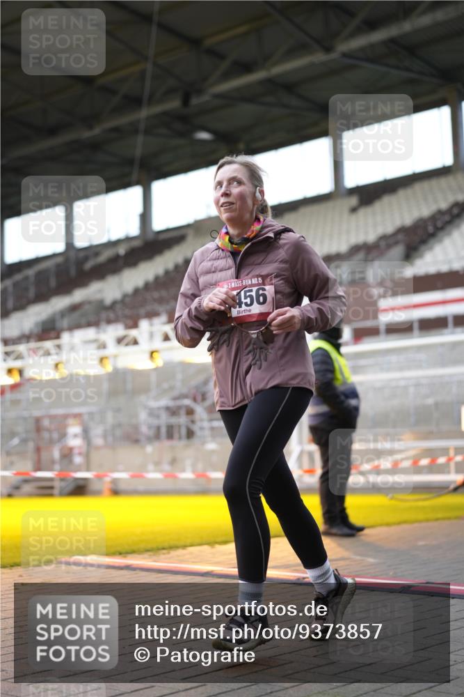 07.12.2025 - St. Pauli X-Mass-Run No. 15 Patografie http://msf.ph/oto/9373857 07.12.2025 12:07:02 Ziel 1580, 1583, 3251, 3262, 3456, 4017, 4018, 4033, 4314, 4328, 4360, 4361, 4390, 4725 meine-sportfotos.de
