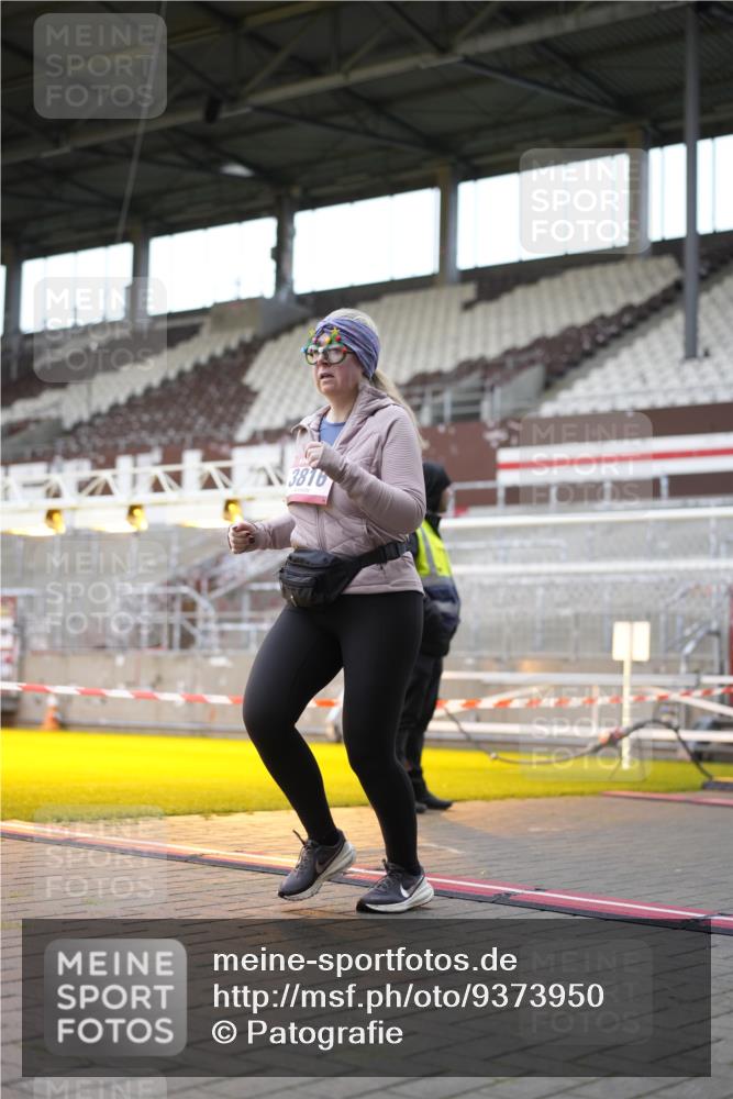 07.12.2025 - St. Pauli X-Mass-Run No. 15 Patografie http://msf.ph/oto/9373950 07.12.2025 12:07:42 Ziel 849, 850, 3348, 3460, 3666, 3667, 3691, 3739, 3816, 4210, 4332, 4724, 4730, 4786, 4791, 4792 meine-sportfotos.de