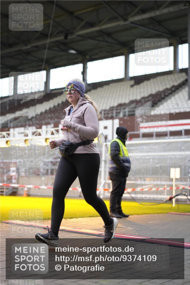07.12.2025 - St. Pauli X-Mass-Run No. 15 Patografie http://msf.ph/oto/9374109 07.12.2025 12:07:42 Ziel 849, 850, 3348, 3460, 3666, 3667, 3691, 3739, 3816, 4210, 4332, 4724, 4730, 4786, 4791, 4792 meine-sportfotos.de