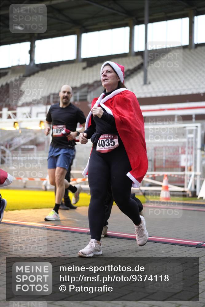 07.12.2025 - St. Pauli X-Mass-Run No. 15 Patografie http://msf.ph/oto/9374118 07.12.2025 12:07:50 Ziel 587, 849, 850, 1899, 2953, 2954, 3460, 3667, 3668, 3691, 3739, 3816, 3898, 3899, 4035, 4210, 4332, 4393, 4395, 4722, 4730 meine-sportfotos.de