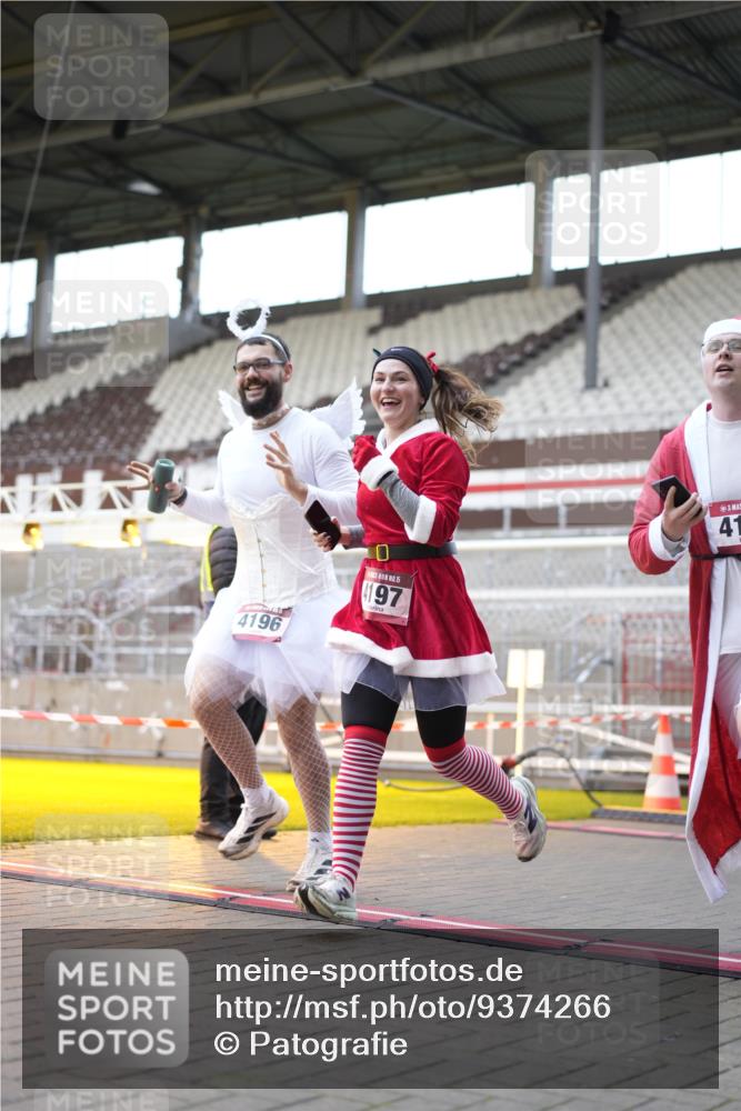 07.12.2025 - St. Pauli X-Mass-Run No. 15 Patografie http://msf.ph/oto/9374266 07.12.2025 12:09:06 Ziel 138, 643, 775, 807, 1405, 1652, 1653, 2009, 2731, 3538, 3947, 3955, 3966, 4196, 4197, 4198, 4267, 4282, 4283 meine-sportfotos.de