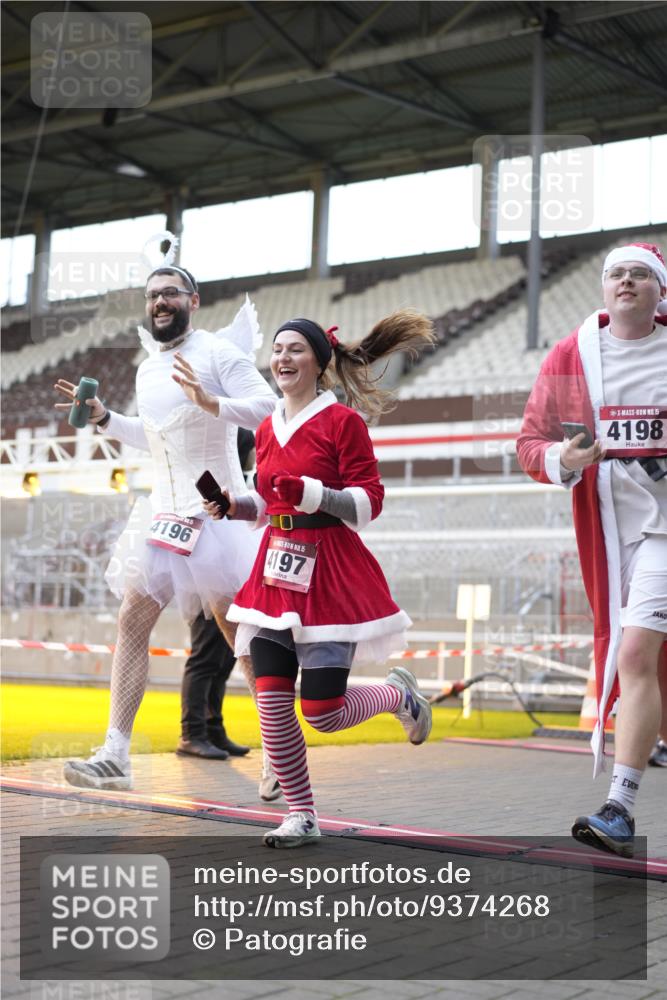 07.12.2025 - St. Pauli X-Mass-Run No. 15 Patografie http://msf.ph/oto/9374268 07.12.2025 12:09:07 Ziel 138, 643, 775, 807, 1405, 1725, 2009, 2731, 3538, 3947, 3955, 3966, 4196, 4197, 4198, 4267, 4282, 4283 meine-sportfotos.de