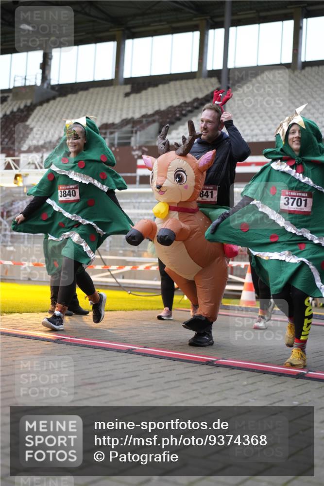 07.12.2025 - St. Pauli X-Mass-Run No. 15 Patografie http://msf.ph/oto/9374368 07.12.2025 12:10:27 Ziel 1036, 1037, 1450, 1728, 1731, 3701, 3840, 3841, 4257, 4259, 4262, 4280, 4281, 4745, 4826, 4827, 4831, 4833, 4834, 4836 meine-sportfotos.de