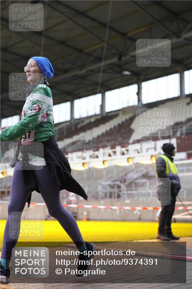 07.12.2025 - St. Pauli X-Mass-Run No. 15 Patografie http://msf.ph/oto/9374391 07.12.2025 12:10:32 Ziel 208, 223, 224, 1450, 1728, 1731, 1845, 3701, 3840, 3841, 4257, 4259, 4262, 4280, 4281, 4745, 4826, 4827, 4831, 4833, 4834, 4836 meine-sportfotos.de