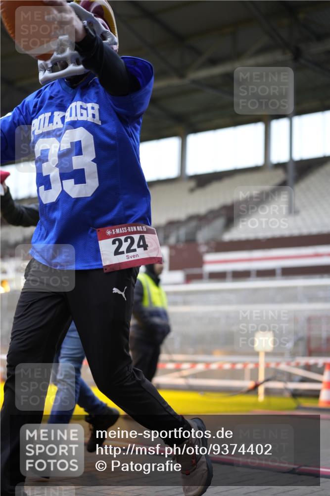 07.12.2025 - St. Pauli X-Mass-Run No. 15 Patografie http://msf.ph/oto/9374402 07.12.2025 12:10:35 Ziel 208, 223, 224, 1450, 1728, 1731, 1845, 3701, 3840, 3841, 4257, 4259, 4262, 4280, 4281, 4745, 4826, 4827, 4831, 4833, 4834, 4836 meine-sportfotos.de