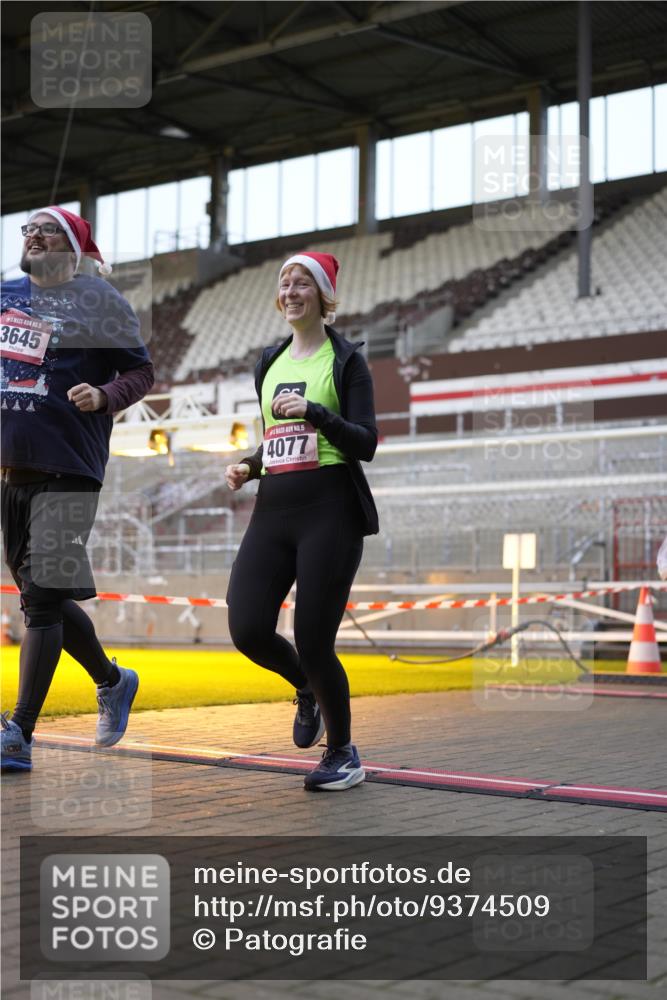 07.12.2025 - St. Pauli X-Mass-Run No. 15 Patografie http://msf.ph/oto/9374509 07.12.2025 12:13:21 Ziel 455, 463, 466, 3645, 4077, 4258, 4261, 4713 meine-sportfotos.de