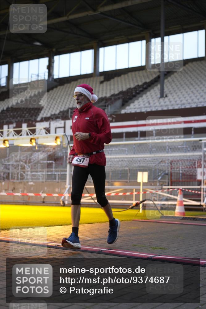 07.12.2025 - St. Pauli X-Mass-Run No. 15 Patografie http://msf.ph/oto/9374687 07.12.2025 09:56:49 Ziel 198, 497, 662, 1116, 1165, 2861, 4208, 4209 meine-sportfotos.de