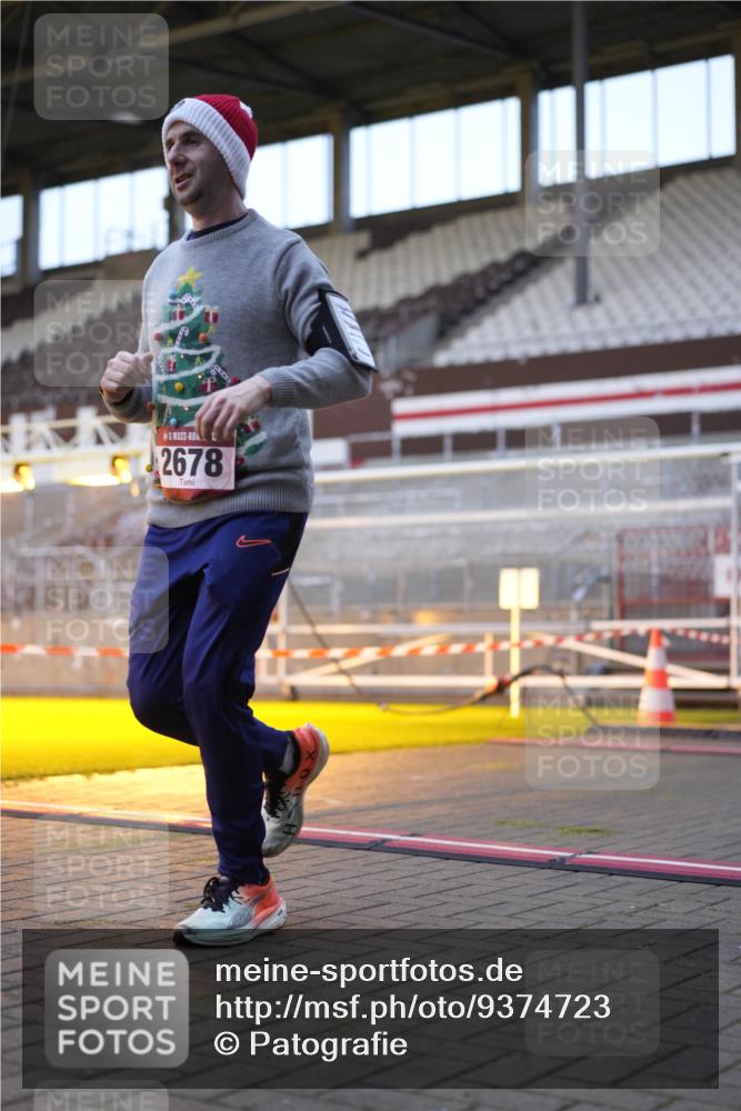 07.12.2025 - St. Pauli X-Mass-Run No. 15 Patografie http://msf.ph/oto/9374723 07.12.2025 09:57:26 Ziel 632, 1292, 1293, 1377, 1395, 2678 meine-sportfotos.de