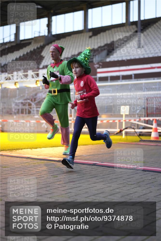 07.12.2025 - St. Pauli X-Mass-Run No. 15 Patografie http://msf.ph/oto/9374878 07.12.2025 09:59:29 Ziel 488, 961, 1763, 2204, 2207, 2657, 3513, 4029, 4051, 4052, 4465 meine-sportfotos.de