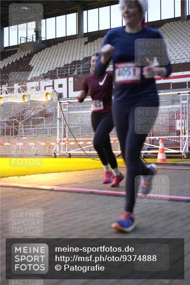 07.12.2025 - St. Pauli X-Mass-Run No. 15 Patografie http://msf.ph/oto/9374888 07.12.2025 09:59:31 Ziel 488, 910, 911, 961, 1763, 2204, 2207, 3513, 4029, 4051, 4052, 4465 meine-sportfotos.de