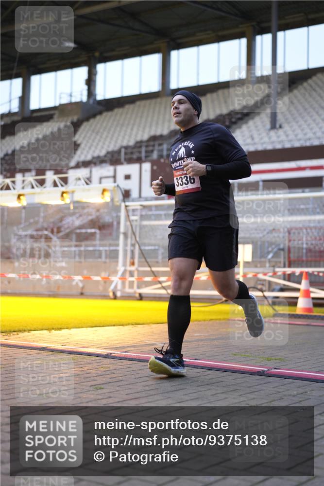 07.12.2025 - St. Pauli X-Mass-Run No. 15 Patografie http://msf.ph/oto/9375138 07.12.2025 10:00:16 Ziel 1333, 2140, 3336, 4129 meine-sportfotos.de