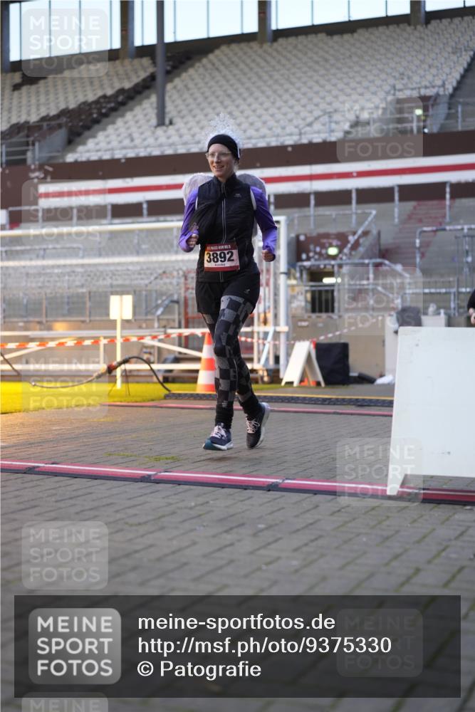 07.12.2025 - St. Pauli X-Mass-Run No. 15 Patografie http://msf.ph/oto/9375330 07.12.2025 10:02:40 Ziel 1105, 2510, 2514, 2780, 2781, 2908, 3518, 3892 meine-sportfotos.de