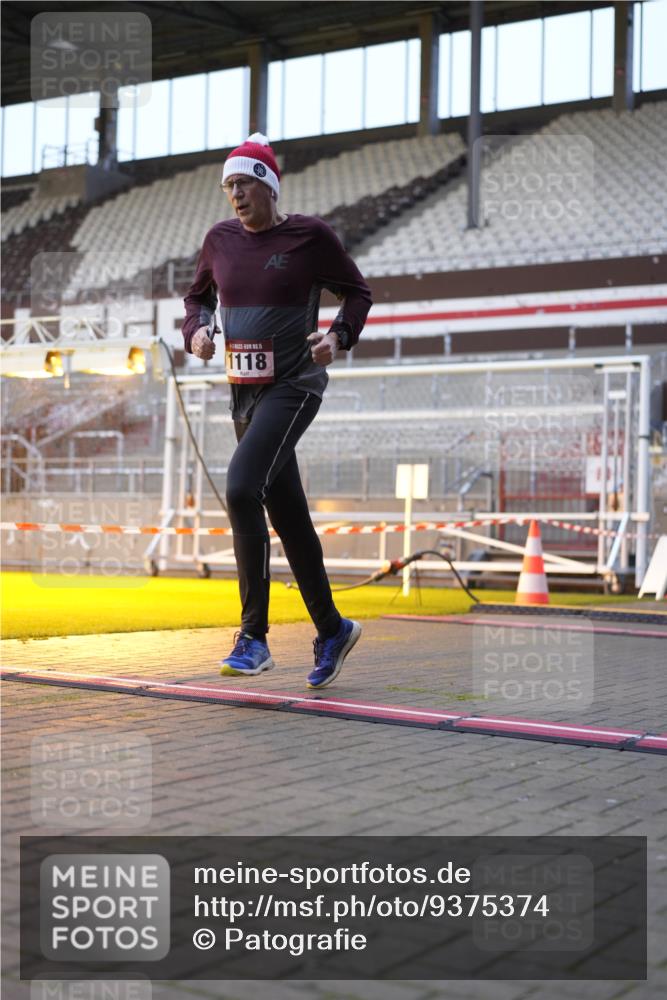 07.12.2025 - St. Pauli X-Mass-Run No. 15 Patografie http://msf.ph/oto/9375374 07.12.2025 10:03:03 Ziel 177, 442, 443, 936, 943, 956, 963, 1118, 1594, 2505, 3417 meine-sportfotos.de