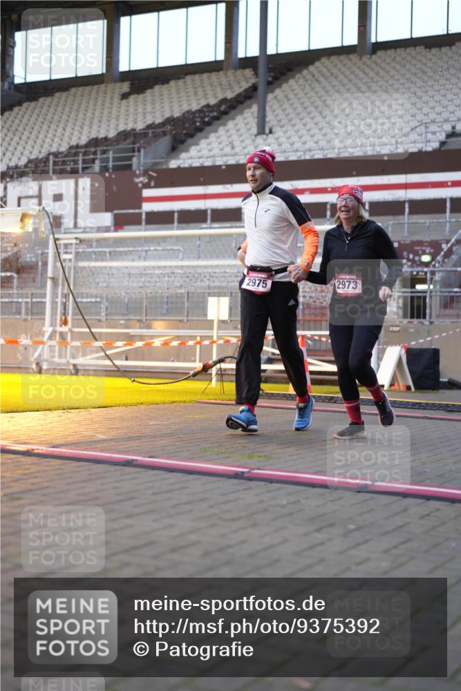 07.12.2025 - St. Pauli X-Mass-Run No. 15 Patografie http://msf.ph/oto/9375392 07.12.2025 10:03:14 Ziel 177, 460, 963, 965, 1118, 1594, 2682, 2973, 2975 meine-sportfotos.de