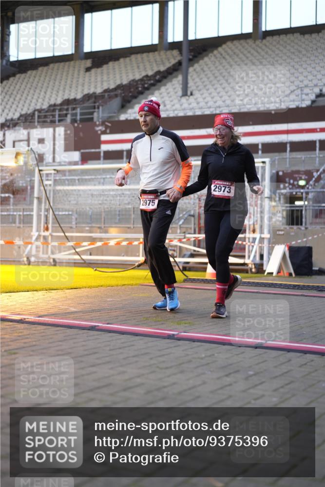 07.12.2025 - St. Pauli X-Mass-Run No. 15 Patografie http://msf.ph/oto/9375396 07.12.2025 10:03:14 Ziel 177, 460, 963, 965, 1118, 1594, 2682, 2973, 2975 meine-sportfotos.de
