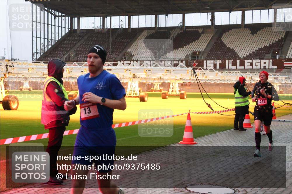 07.12.2025 - St. Pauli X-Mass-Run No. 15 Luisa Fischer http://msf.ph/oto/9375485 07.12.2025 09:51:36 Ziel 13, 1258, 13, 615, 1258, 2030, 2135, 2224, 2646, 3110, 4273 meine-sportfotos.de