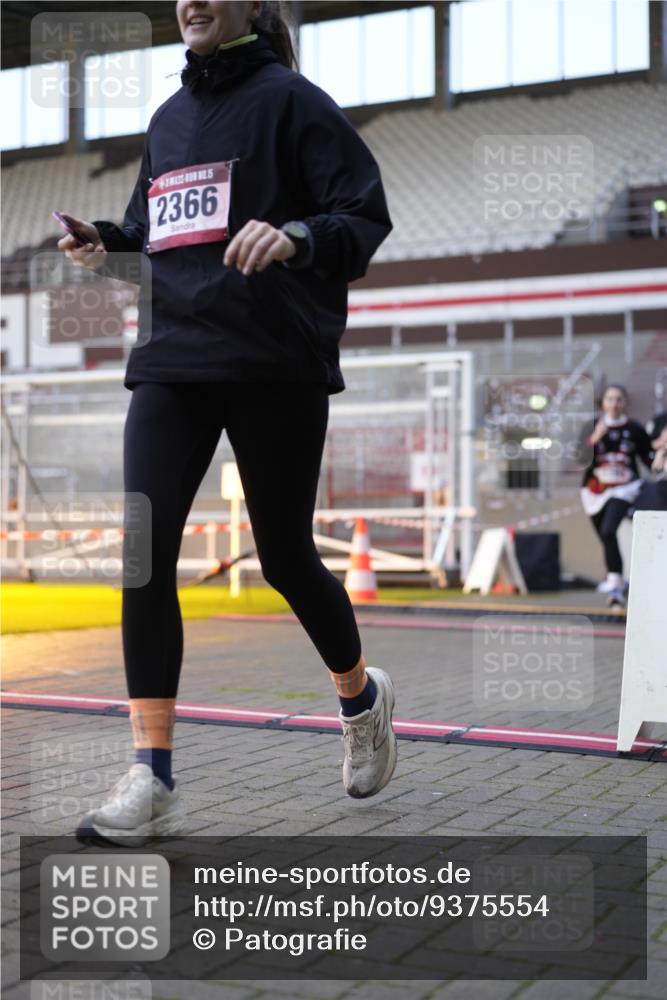 07.12.2025 - St. Pauli X-Mass-Run No. 15 Patografie http://msf.ph/oto/9375554 07.12.2025 10:03:38 Ziel 185, 213, 214, 358, 399, 940, 984, 1023, 1263, 1264, 1307, 1394, 1425, 1506, 1888, 2002, 2366, 2380, 3334, 3734, 4660, 4667, 4679, 4680 meine-sportfotos.de