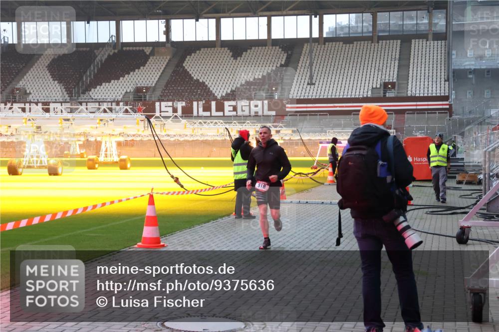07.12.2025 - St. Pauli X-Mass-Run No. 15 Luisa Fischer http://msf.ph/oto/9375636 07.12.2025 09:53:25 Ziel 518, 195, 518, 937, 1052, 1241, 1874 meine-sportfotos.de