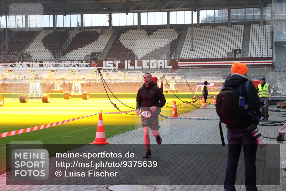 07.12.2025 - St. Pauli X-Mass-Run No. 15 Luisa Fischer http://msf.ph/oto/9375639 07.12.2025 09:53:25 Ziel 518, 195, 518, 937, 1052, 1241, 1874 meine-sportfotos.de