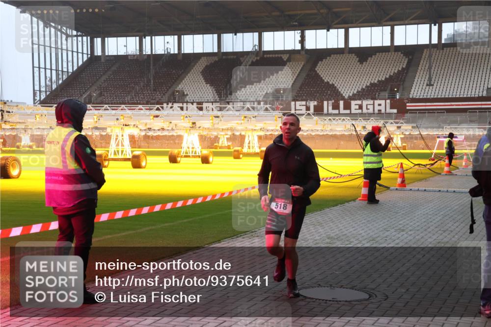 07.12.2025 - St. Pauli X-Mass-Run No. 15 Luisa Fischer http://msf.ph/oto/9375641 07.12.2025 09:53:27 Ziel 518, 518, 937, 1052, 1241, 1874, 3684 meine-sportfotos.de