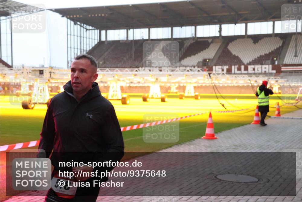 07.12.2025 - St. Pauli X-Mass-Run No. 15 Luisa Fischer http://msf.ph/oto/9375648 07.12.2025 09:53:28 Ziel 15, 518, 1, 518, 937, 1052, 1241, 1874, 3684 meine-sportfotos.de