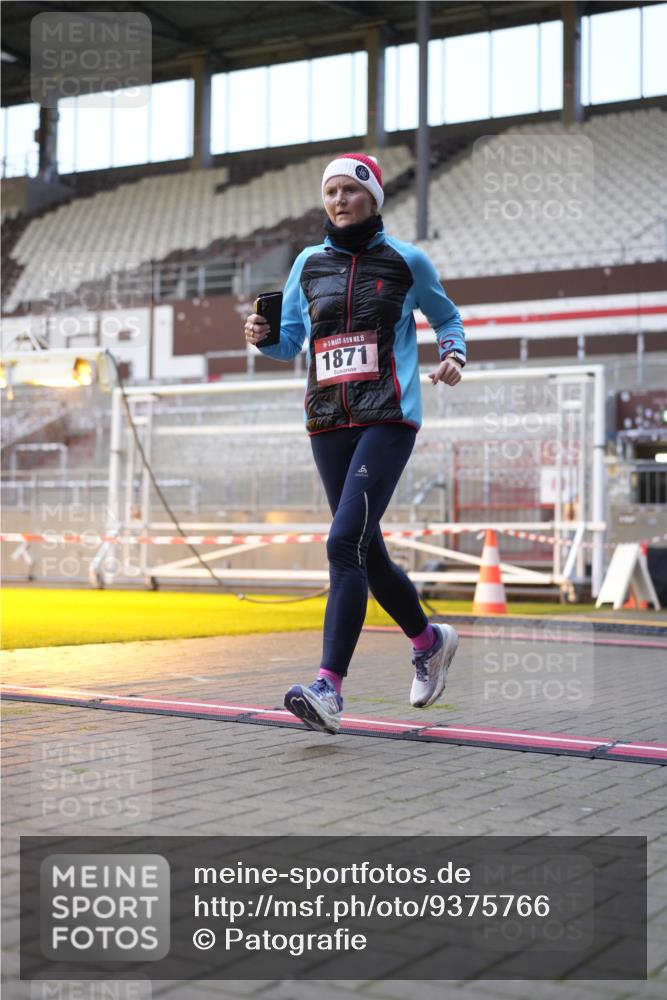 07.12.2025 - St. Pauli X-Mass-Run No. 15 Patografie http://msf.ph/oto/9375766 07.12.2025 10:04:22 Ziel 113, 1291, 1302, 1522, 1701, 1712, 1738, 1871, 2454, 3188, 3911, 4673 meine-sportfotos.de