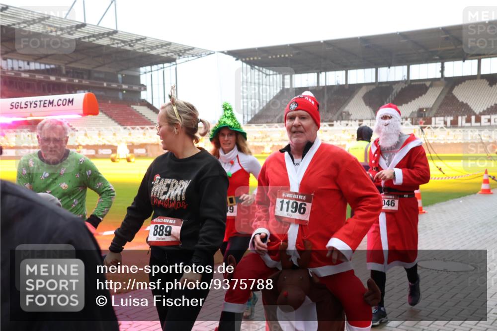 07.12.2025 - St. Pauli X-Mass-Run No. 15 Luisa Fischer http://msf.ph/oto/9375788 07.12.2025 11:06:08 Ziel 15, 889, 60, 19, 15, 1196, 046, 92, 199, 298, 300, 434, 659, 693, 831, 924, 925, 927, 929, 932, 973, 1024, 1025, 1046, 1049, 1092, 1196, 1208, 1311, 1428, 1432, 1492, 1600, 1608, 1630, 1648, 1840, 1841, 2006, 2254, 2884, 3272, 3278 meine-sportfotos.de