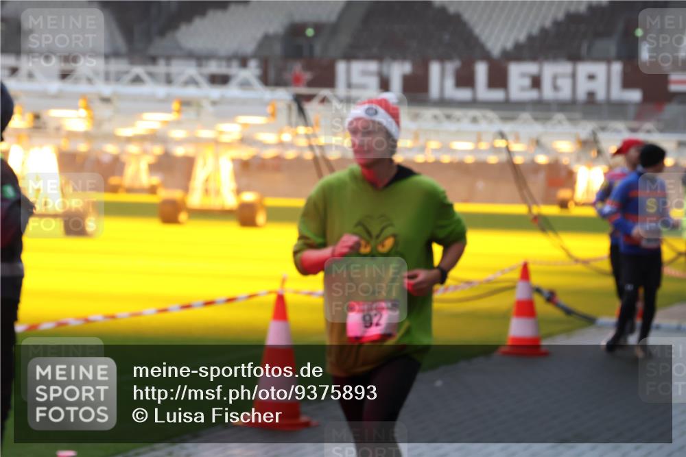 07.12.2025 - St. Pauli X-Mass-Run No. 15 Luisa Fischer http://msf.ph/oto/9375893 07.12.2025 11:06:31 Ziel 92, 92, 199, 204, 298, 300, 402, 403, 414, 474, 486, 556, 659, 693, 831, 854, 858, 878, 920, 924, 925, 927, 929, 932, 944, 973, 1024, 1025, 1046, 1049, 1092, 1196, 1208, 1223, 1229, 1287, 1403, 1428, 1429, 1430, 1432, 1440, 1442, 1608, 1648, 2243, 2245, 2254, 2884, 3272, 3278, 4579, 4581, 4583, 4585, 4587 meine-sportfotos.de