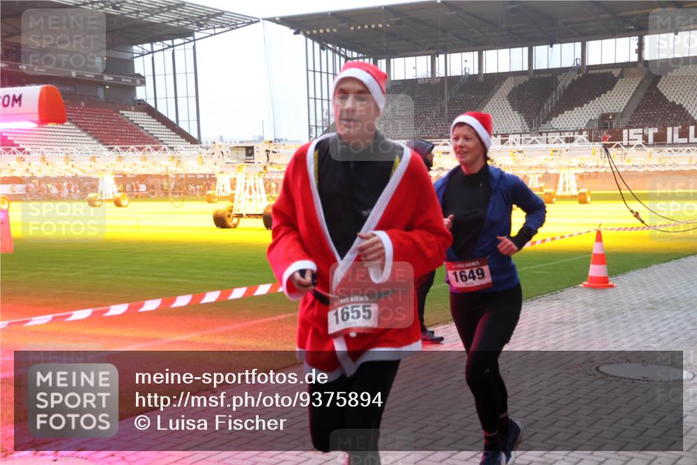 07.12.2025 - St. Pauli X-Mass-Run No. 15 Luisa Fischer http://msf.ph/oto/9375894 07.12.2025 09:55:10 Ziel 1655, 1649, 1375, 1649, 1655, 1722, 2036, 2133, 2209, 2703, 3310, 4088 meine-sportfotos.de