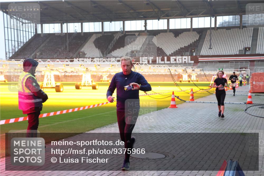 07.12.2025 - St. Pauli X-Mass-Run No. 15 Luisa Fischer http://msf.ph/oto/9375966 07.12.2025 09:55:31 Ziel 1101, 1101, 1113, 1649, 1655, 1722, 2703, 4087, 4088 meine-sportfotos.de