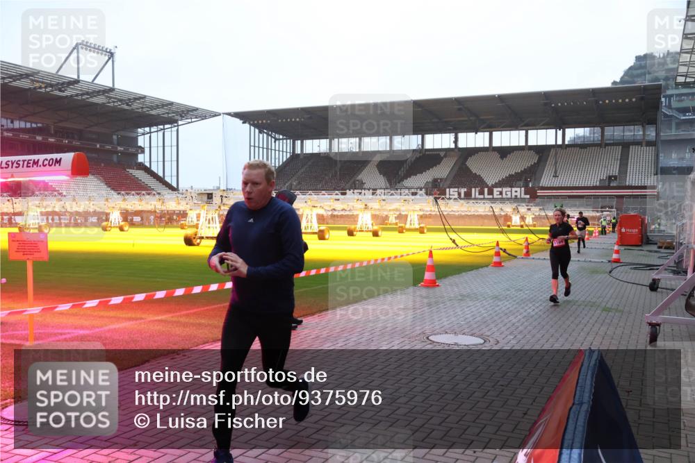 07.12.2025 - St. Pauli X-Mass-Run No. 15 Luisa Fischer http://msf.ph/oto/9375976 07.12.2025 09:55:32 Ziel 1101, 1101, 1113, 1649, 1655, 1722, 2703, 4087, 4088 meine-sportfotos.de
