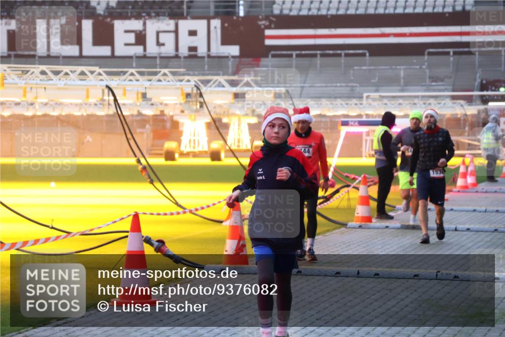 07.12.2025 - St. Pauli X-Mass-Run No. 15 Luisa Fischer http://msf.ph/oto/9376082 07.12.2025 09:56:28 Ziel 44, 1530, 312, 1483, 1530, 1744, 3398 meine-sportfotos.de