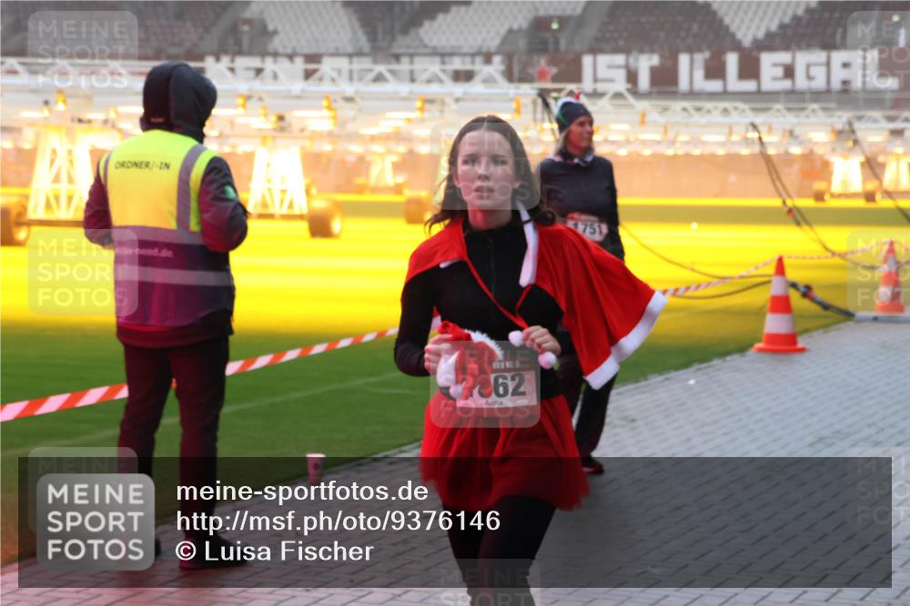 07.12.2025 - St. Pauli X-Mass-Run No. 15 Luisa Fischer http://msf.ph/oto/9376146 07.12.2025 11:07:31 Ziel 15, 62, 281, 342, 344, 359, 382, 476, 490, 565, 591, 595, 596, 603, 621, 622, 673, 688, 781, 1202, 1206, 1233, 1462, 1469, 1585, 1587, 1634, 1666, 1708, 1751, 1861, 1862, 2403, 4582, 4588, 5008 meine-sportfotos.de
