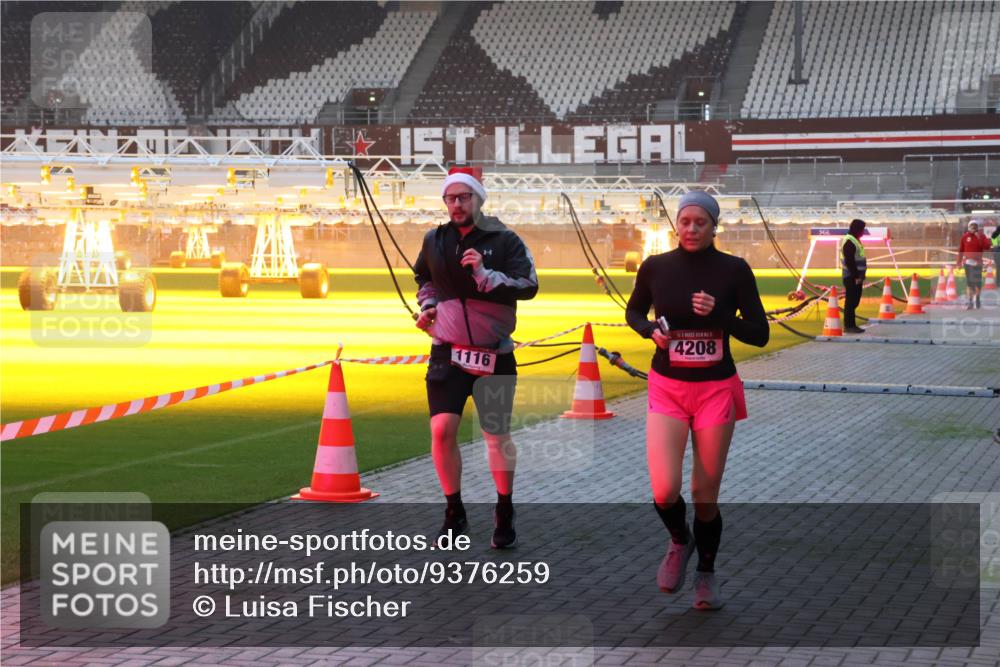 07.12.2025 - St. Pauli X-Mass-Run No. 15 Luisa Fischer http://msf.ph/oto/9376259 07.12.2025 09:57:10 Ziel 1116, 4208, 198, 497, 662, 1116, 1165, 2861, 3255, 4208, 4209 meine-sportfotos.de