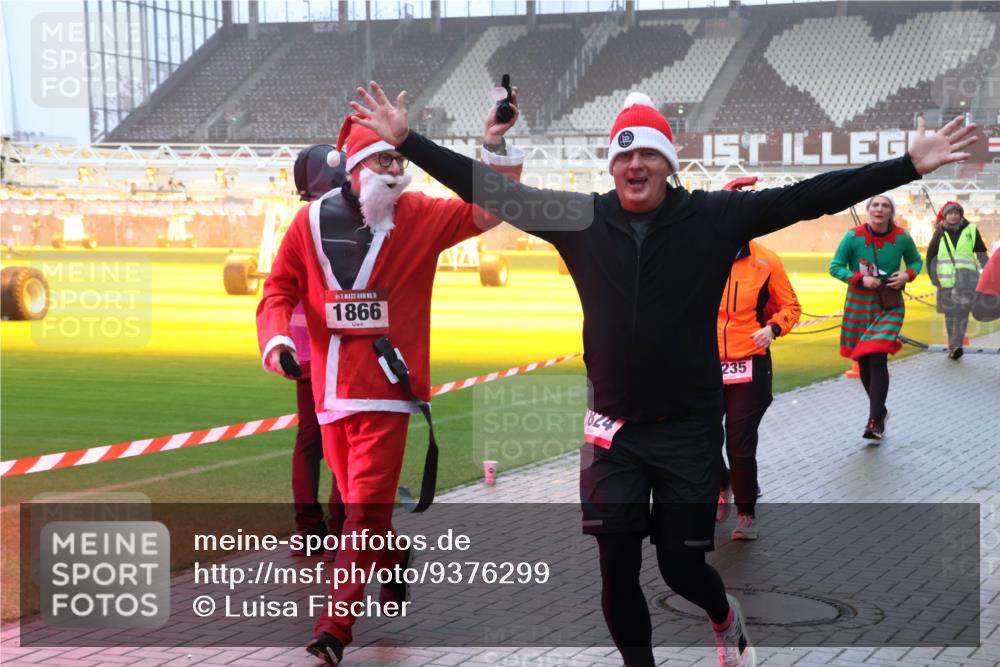 07.12.2025 - St. Pauli X-Mass-Run No. 15 Luisa Fischer http://msf.ph/oto/9376299 07.12.2025 11:08:05 Ziel 15, 1866, 1824, 235, 77, 271, 273, 281, 286, 293, 315, 332, 342, 344, 377, 389, 397, 476, 490, 591, 596, 603, 621, 622, 623, 653, 673, 688, 772, 774, 781, 1107, 1123, 1129, 1202, 1206, 1233, 1235, 1378, 1381, 1382, 1383, 1439, 1441, 1460, 1509, 1520, 1585, 1587, 1812, 1824, 1866, 1910, 2403, 2693, 5008 meine-sportfotos.de