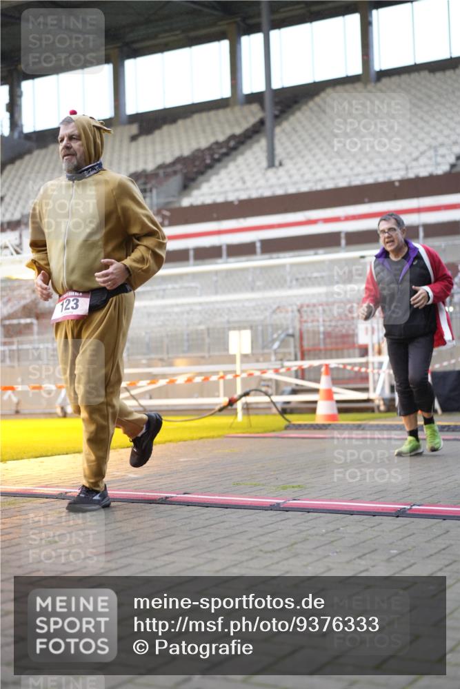 07.12.2025 - St. Pauli X-Mass-Run No. 15 Patografie http://msf.ph/oto/9376333 07.12.2025 10:05:34 Ziel 54, 123, 363, 385, 512, 945, 1215, 1222, 1316, 1374, 3231, 4552, 4555, 4556, 4558, 4559, 4560 meine-sportfotos.de