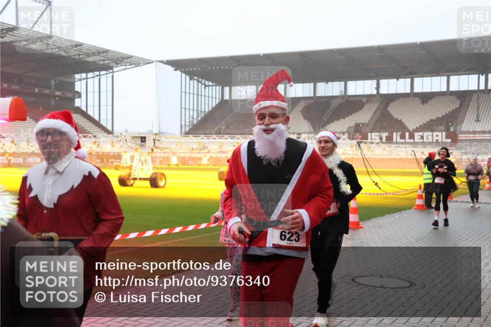 07.12.2025 - St. Pauli X-Mass-Run No. 15 Luisa Fischer http://msf.ph/oto/9376340 07.12.2025 11:08:13 Ziel 10, 623, 271, 1441, 77, 271, 273, 286, 293, 315, 332, 377, 389, 397, 476, 490, 591, 603, 621, 622, 623, 629, 635, 653, 673, 772, 774, 781, 1107, 1123, 1129, 1202, 1206, 1226, 1230, 1233, 1235, 1249, 1342, 1355, 1378, 1381, 1382, 1383, 1439, 1441, 1460, 1509, 1520, 1525, 1809, 1810, 1812, 1824, 1866, 1910, 2403, 2693, 4798, 4815, 5008 meine-sportfotos.de