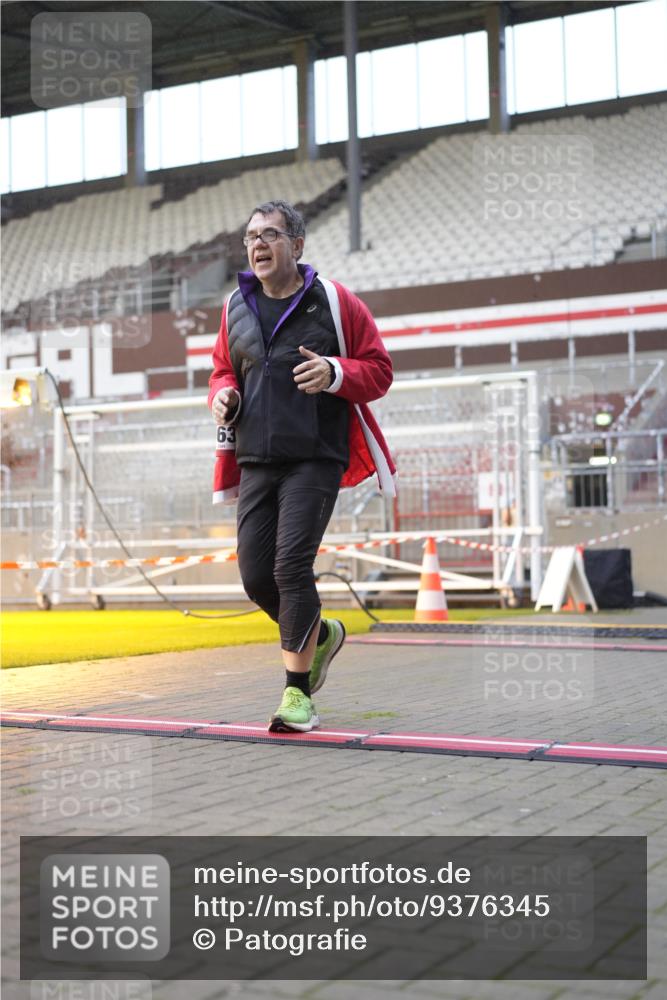 07.12.2025 - St. Pauli X-Mass-Run No. 15 Patografie http://msf.ph/oto/9376345 07.12.2025 10:05:35 Ziel 54, 123, 363, 385, 512, 945, 1215, 1222, 3231, 4552, 4555, 4556, 4558, 4559, 4560 meine-sportfotos.de