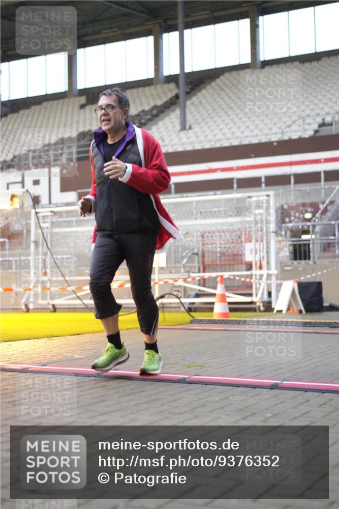 07.12.2025 - St. Pauli X-Mass-Run No. 15 Patografie http://msf.ph/oto/9376352 07.12.2025 10:05:35 Ziel 54, 123, 363, 385, 512, 945, 1215, 1222, 3231, 4552, 4555, 4556, 4558, 4559, 4560 meine-sportfotos.de