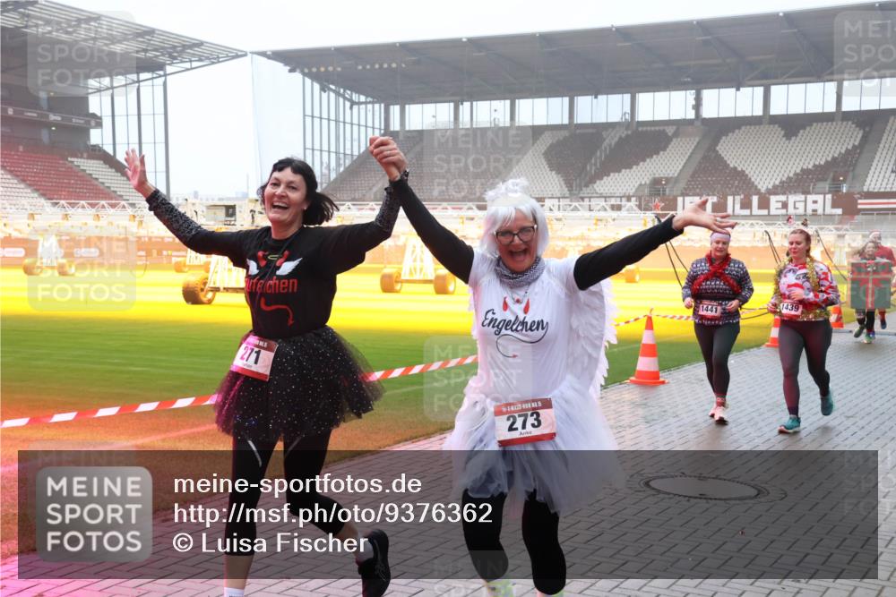 07.12.2025 - St. Pauli X-Mass-Run No. 15 Luisa Fischer http://msf.ph/oto/9376362 07.12.2025 11:08:17 Ziel 15, 271, 15, 273, 1441, 1439, 77, 271, 273, 286, 293, 315, 332, 377, 389, 397, 623, 629, 635, 653, 772, 774, 781, 1107, 1123, 1129, 1226, 1230, 1233, 1235, 1249, 1342, 1355, 1378, 1381, 1382, 1383, 1439, 1441, 1460, 1509, 1520, 1525, 1596, 1809, 1810, 1812, 1824, 1866, 1910, 2693, 4798, 4815, 5008 meine-sportfotos.de