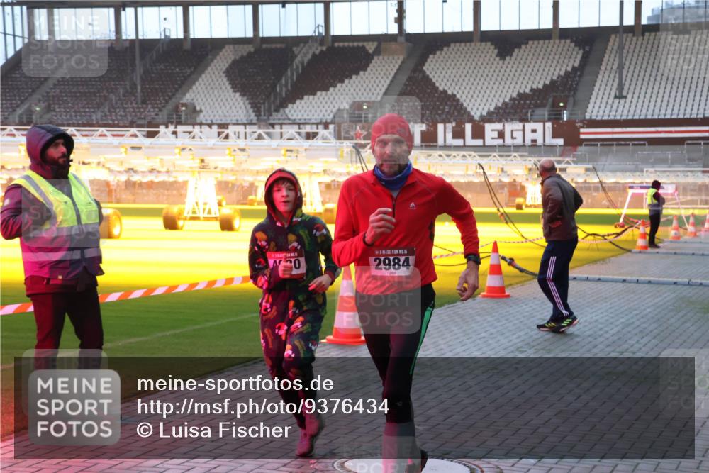 07.12.2025 - St. Pauli X-Mass-Run No. 15 Luisa Fischer http://msf.ph/oto/9376434 07.12.2025 09:58:04 Ziel 0, 15, 2984, 441, 632, 1292, 1293, 1377, 1395, 2678, 2984, 4030, 4032 meine-sportfotos.de